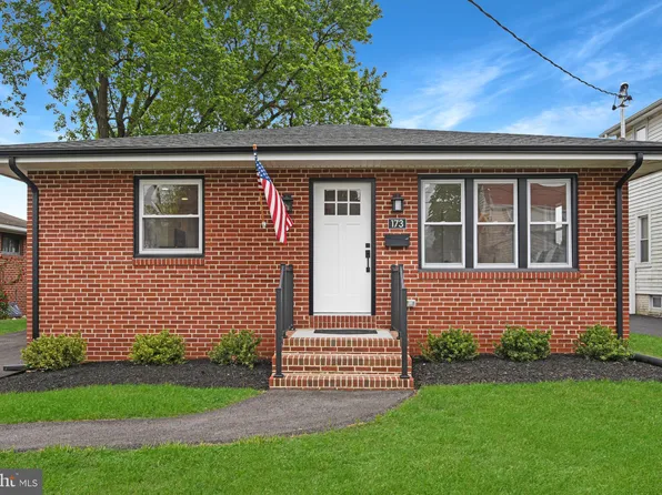 173 Meadow Rd, Pasadena, MD 21122