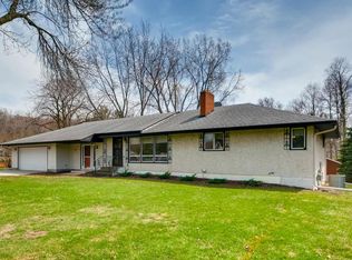 1638 Frost Ave E, Maplewood, MN 55109