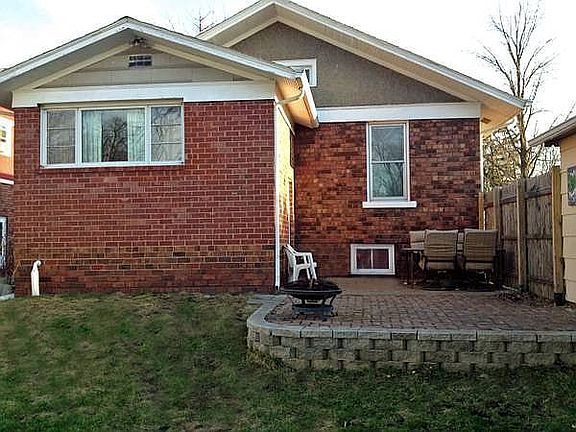 2nd image of 735 W Losey St