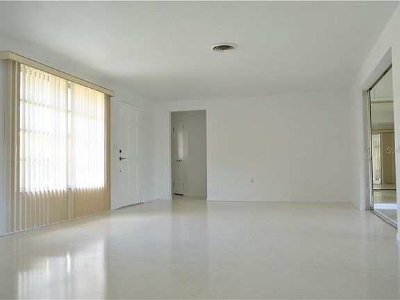 4th image of 3191 Regatta Cir