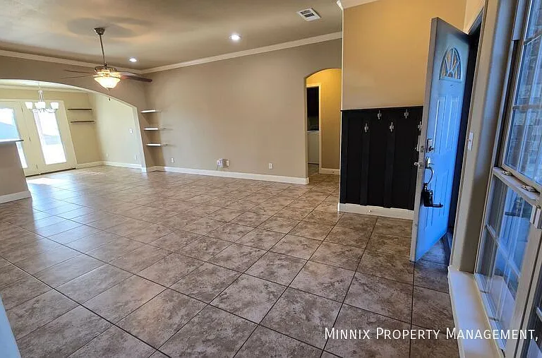 7401 Beeson St — Photo 3
