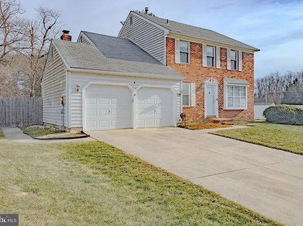 19 Devonshire Ct, Sicklerville, NJ 08081