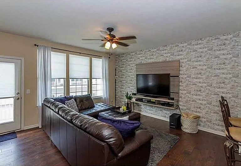 13964 Wimbleton Way — Photo 3