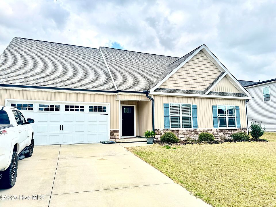 1st image of 3835 E Baywood Ln
