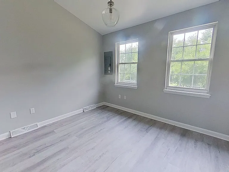 234 Dade Ct — Photo 4