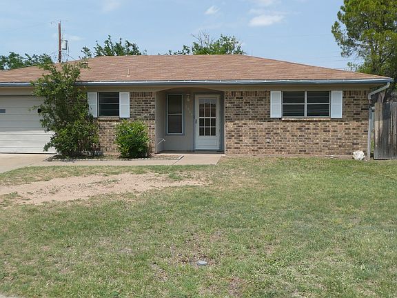 2nd image of 1906 Meadowbrook Dr