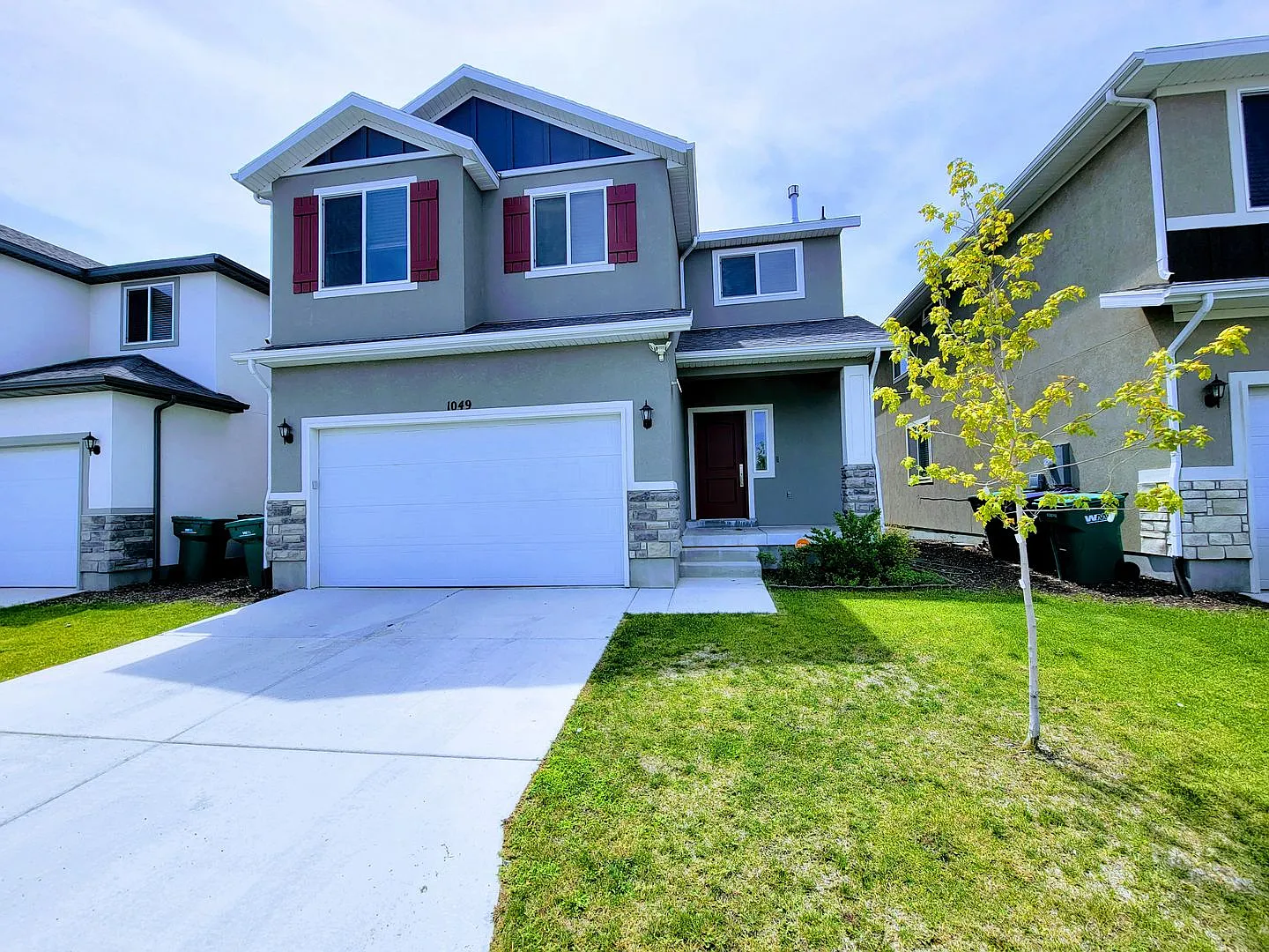 Fantastic Huge Bluffdale Home — Photo 1