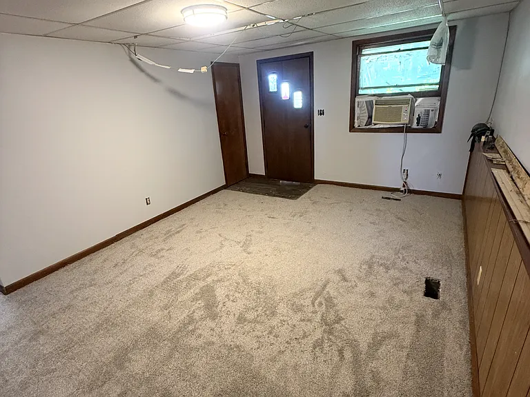 400 E 2nd St #3 — Photo 4