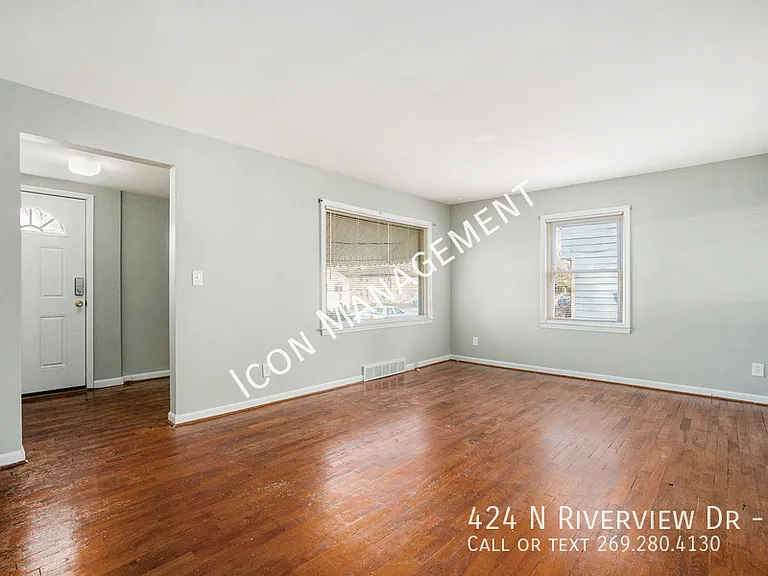 424 N Riverview Dr #2 — Photo 6
