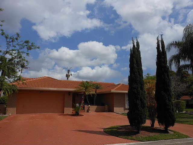 1st image of 8611 NW 50th Dr
