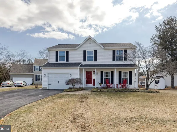 4011 Yoke Dr, Hampstead, MD 21074