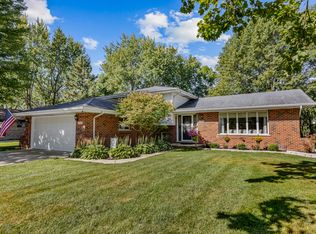 1713 Stonebridge Dr, New Lenox, IL 60451