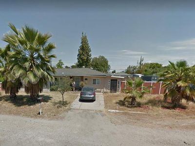 5497 E Ashlan Ave, Fresno, CA, 93727