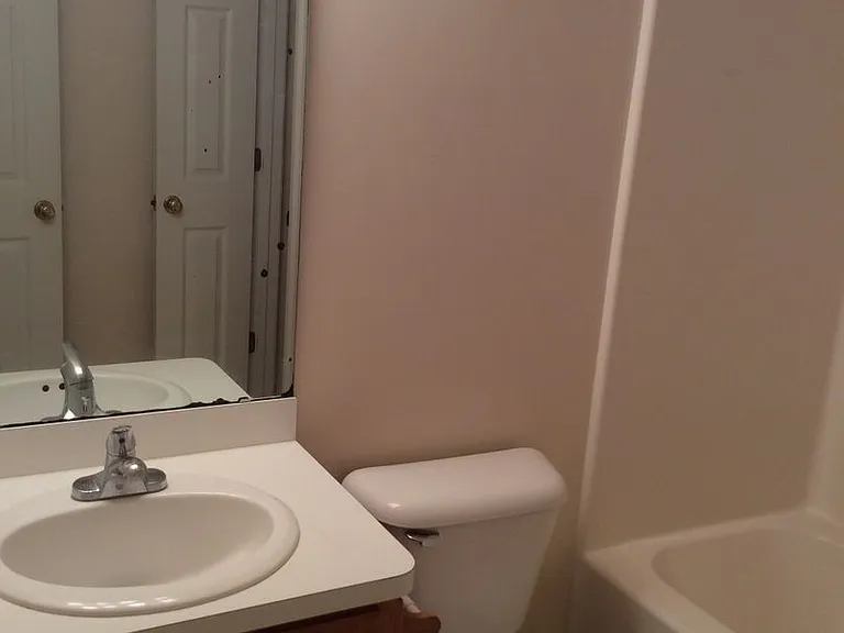 7 Donnell Ave — Photo 11