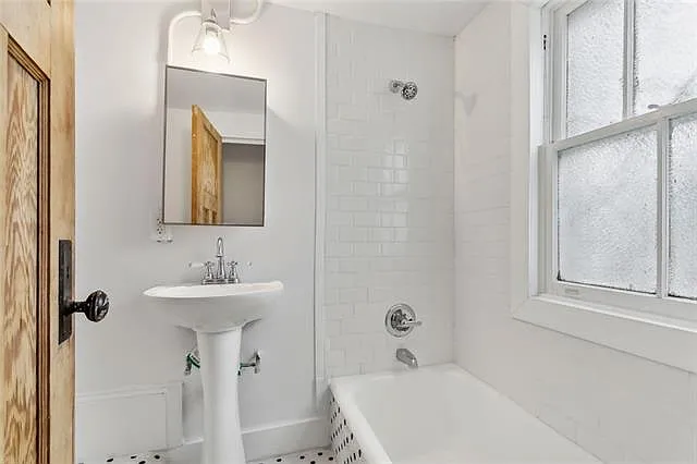 6204 Delord St — Photo 6