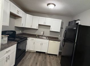 275 Richmond St #1, East Taunton, MA 02718