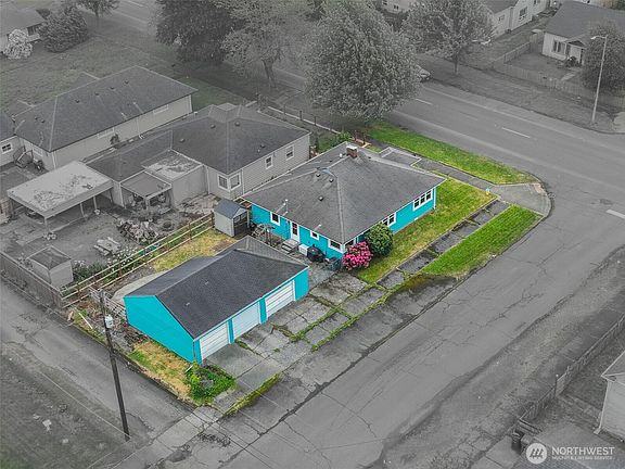 4th image of 2701 Sumner Avenue