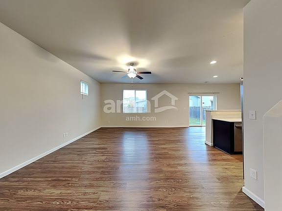 5th image of 18946 Lipoma Ave E