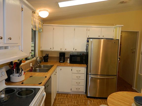 5th image of 2425 Harden Blvd Lot 263