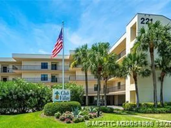 221 NE Plantation Rd APT 415, Stuart, FL 34996