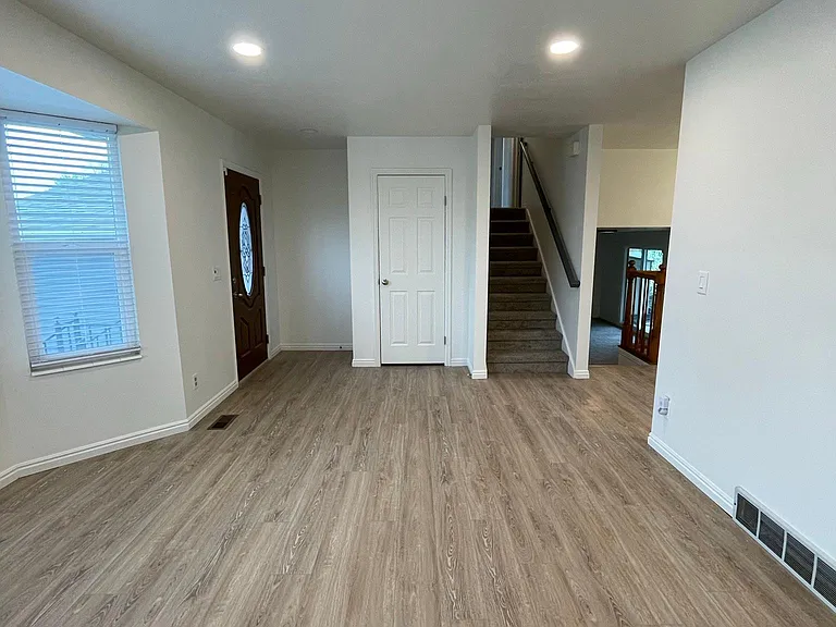 5166 W Saguaro Dr — Photo 5