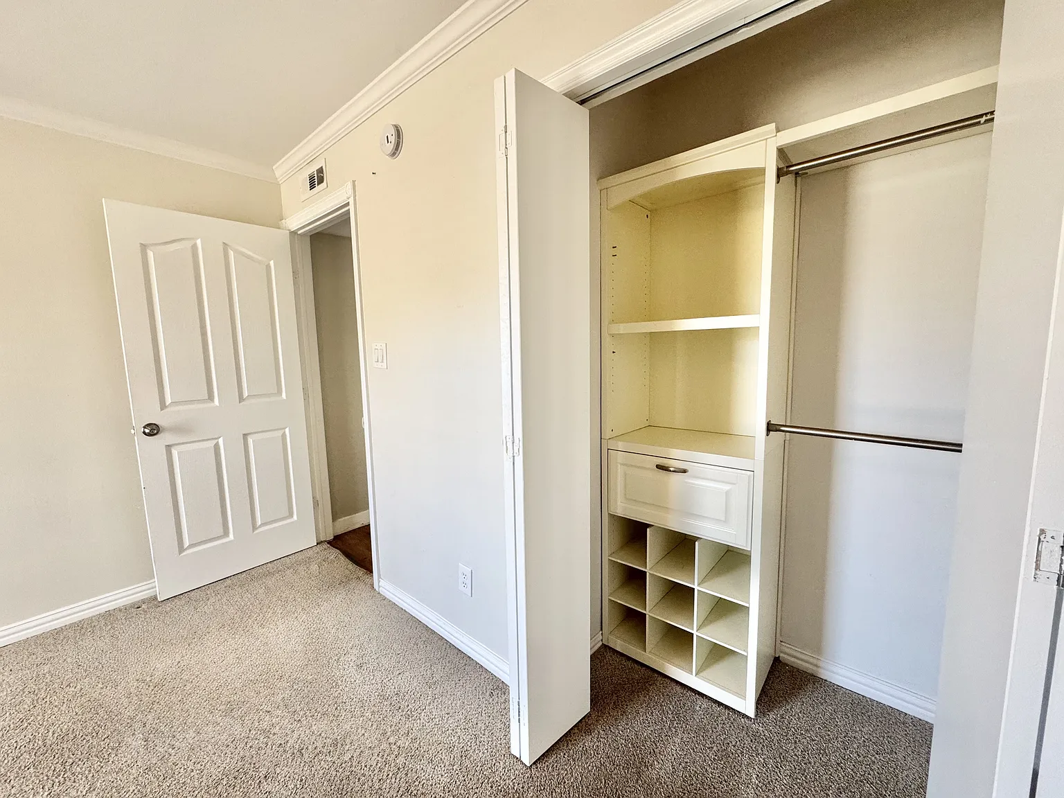 6403 Chinaberry Trl — Photo 2
