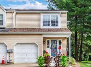 22 Bramble Ln, Matawan, NJ 07747