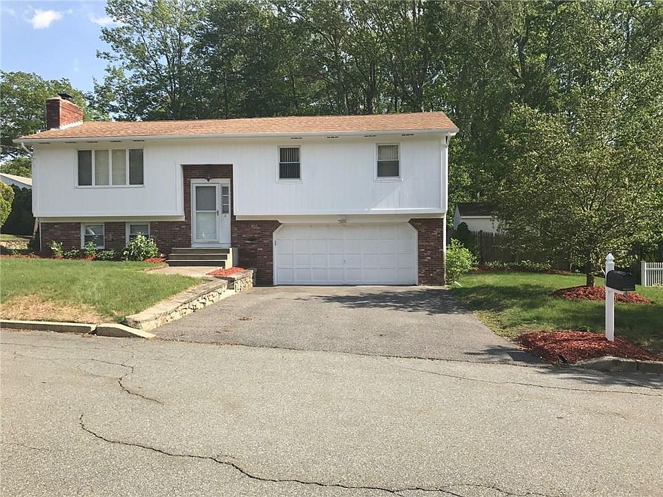 1st image of 16 Sherri Dr