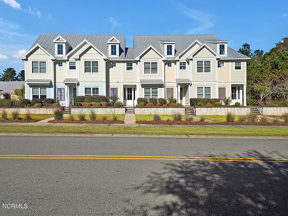 2nd image of 2266 Low Country Boulevard