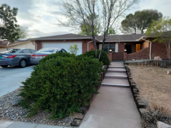 8213 Cherry Hills Dr NE, Albuquerque, NM 87111
