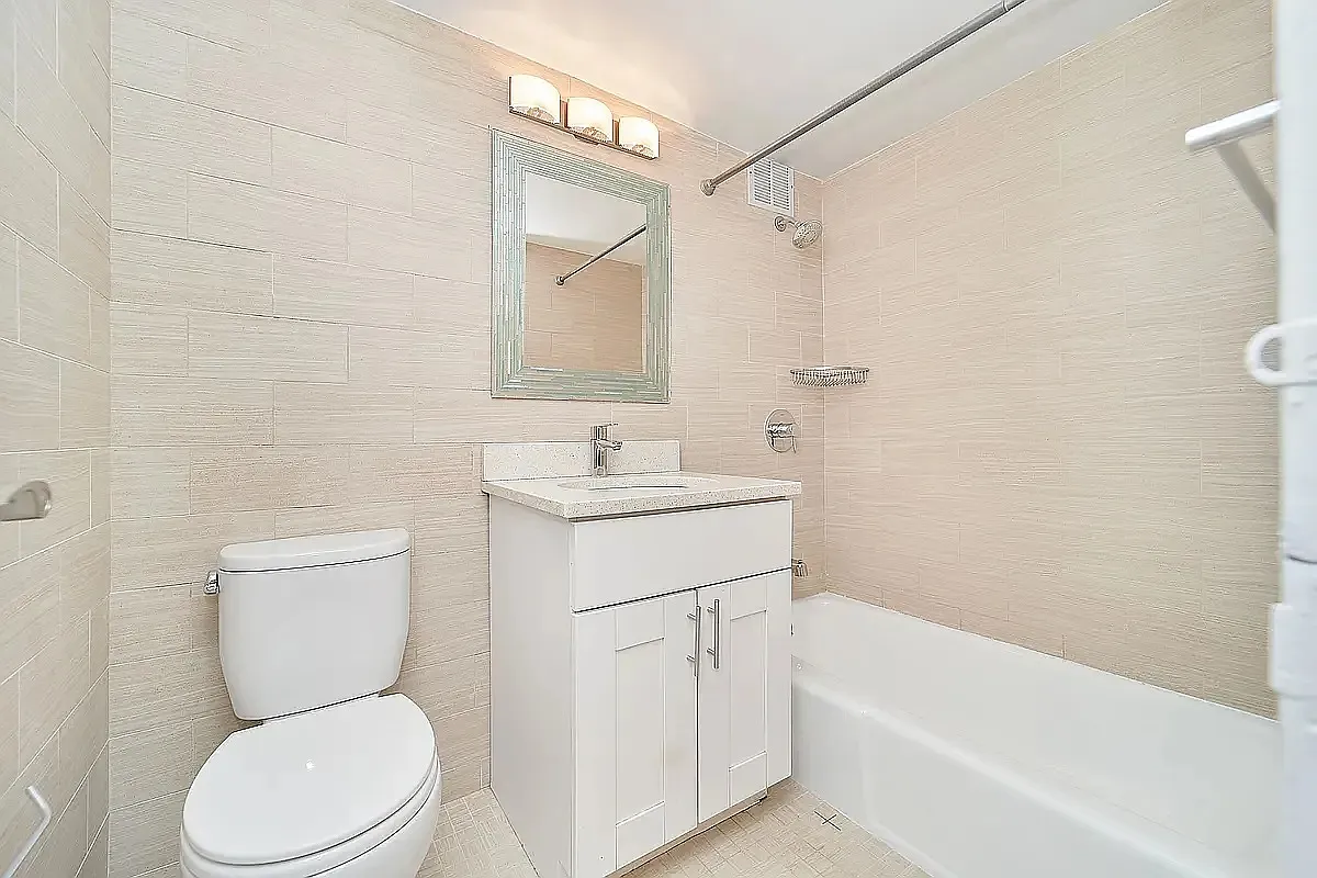 131 East 17th Street — Photo 3