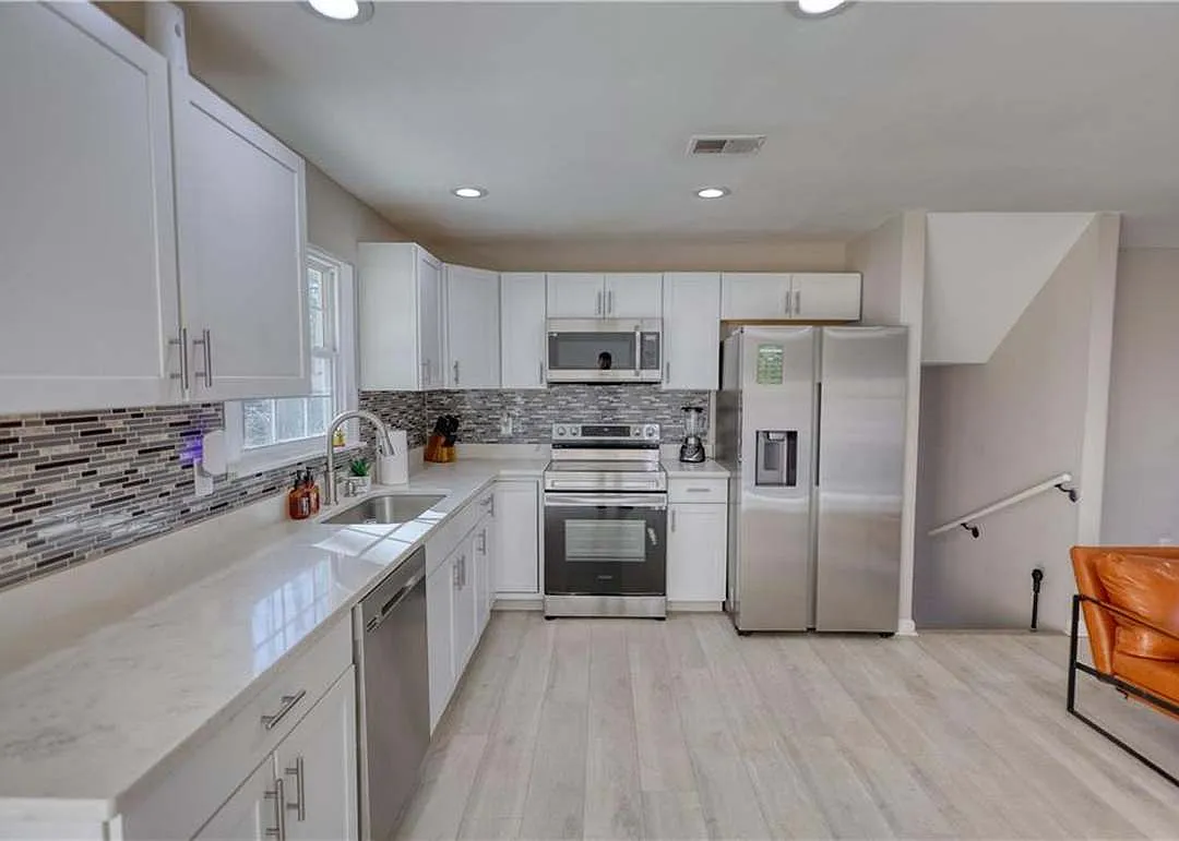 3 bed, 1680 sqft, $1,975 — Photo 4