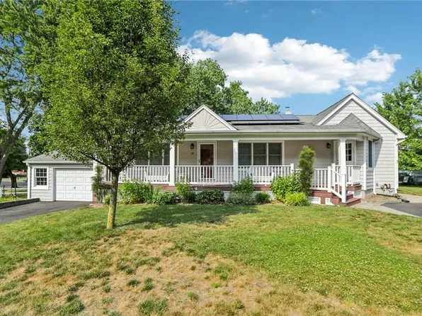 29 Brooks Drive, Stony Point, NY 10980