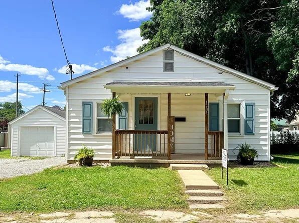 1205 Adams Ave, Charleston, IL 61920