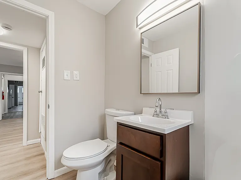 14918 Milverton Rd #2 — Photo 10