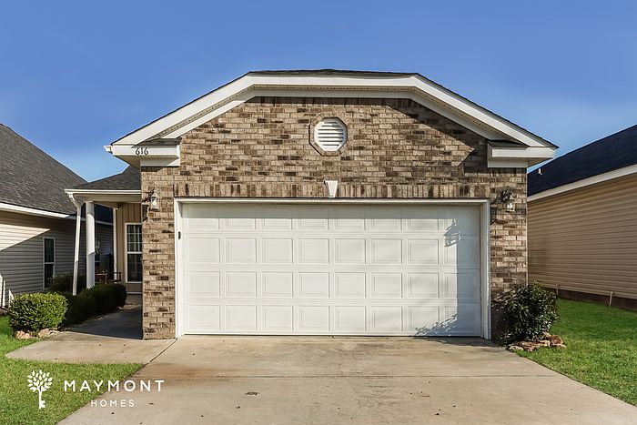 1st image of 616 Dunrobin Ln