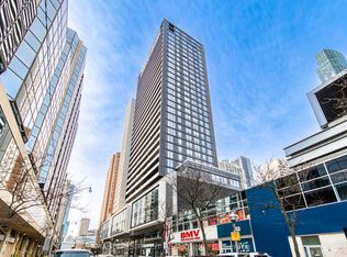 20 Edward St #916, Toronto, ON M5G 0C5