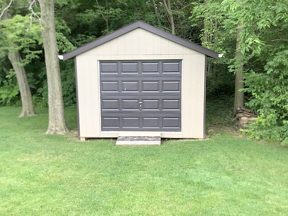 3rd image of 1048 Woods View Ct