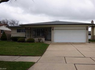 4978 Surrey Dr, Sterling Heights, MI 48310