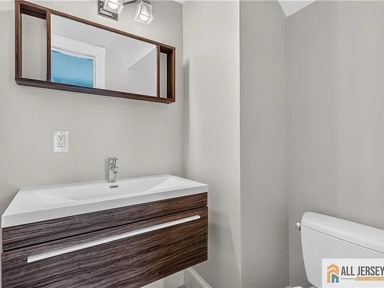 1048 Prospect St #1048 — Photo 19