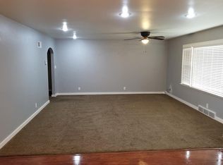 217 4th St SW APT A, Orange City, IA 51041