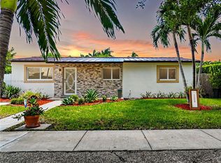 11520 SW 182nd Ter, Miami, FL 33157