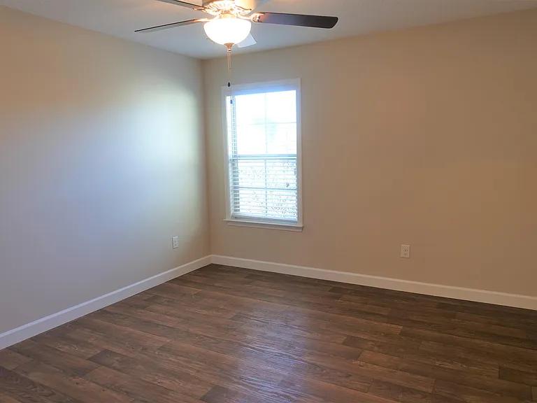 610 Flintrock Dr — Photo 24