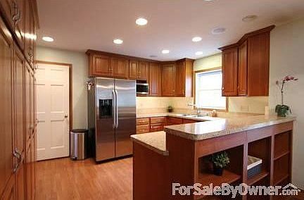 3rd image of 4740 Oakview Ln N