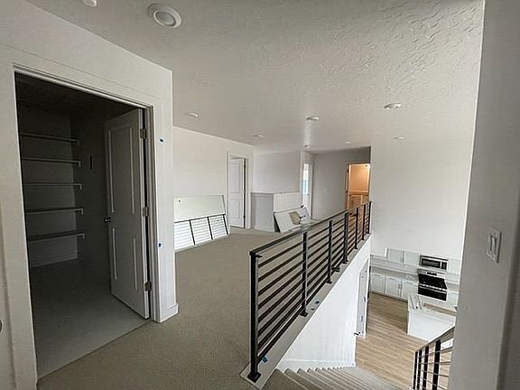 Loft & Laundry Room