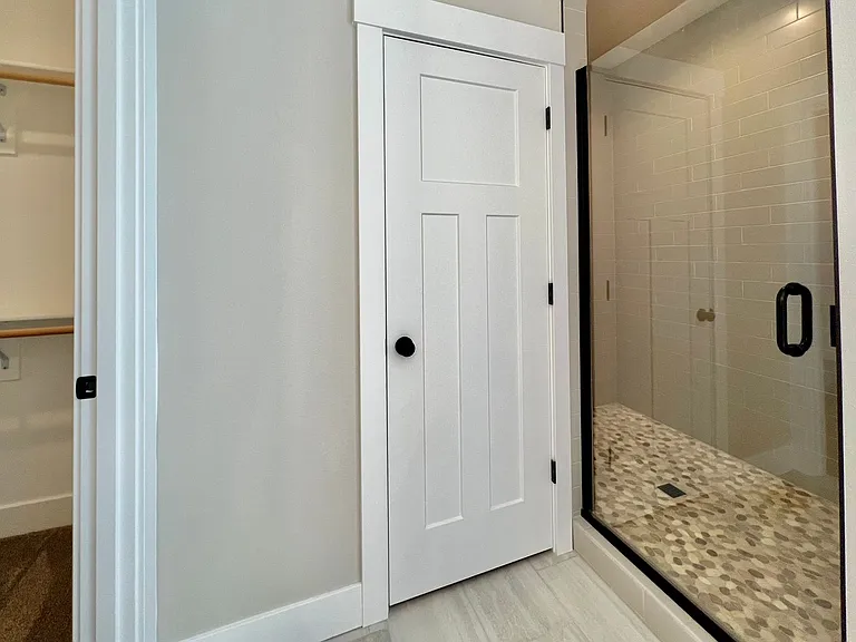 19321 Dublin Ave — Photo 10