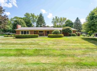 932 S Reading Rd, Bloomfield Hills, MI 48304