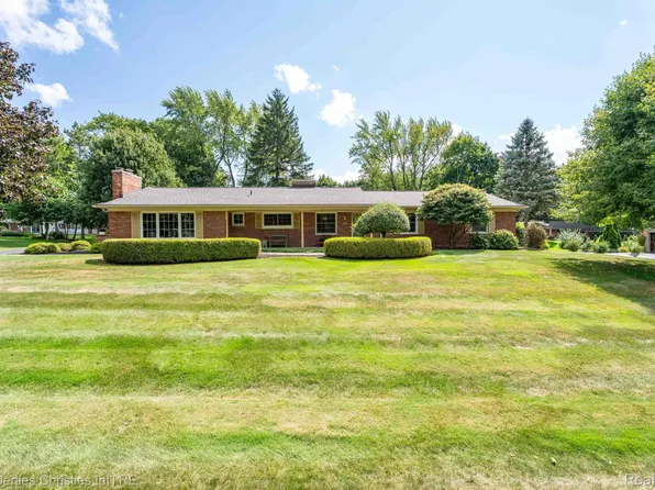 932 S Reading Rd, Bloomfield Hills, MI 48304