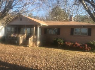 205 Park Dr, Jonesville, SC 29353