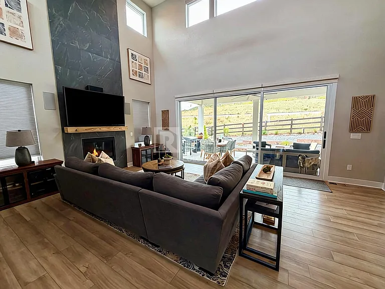 978 Brotherton Point — Photo 3